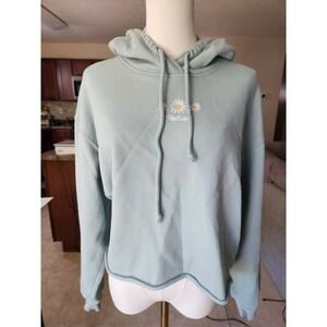 Hollister Daisy Embroidered‎ Hoodie Light Green Crop Top Sweatshirt